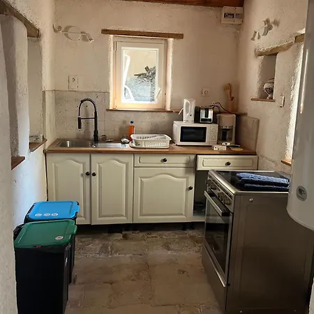 Dday House 3 Bedrooms On Stud Farm